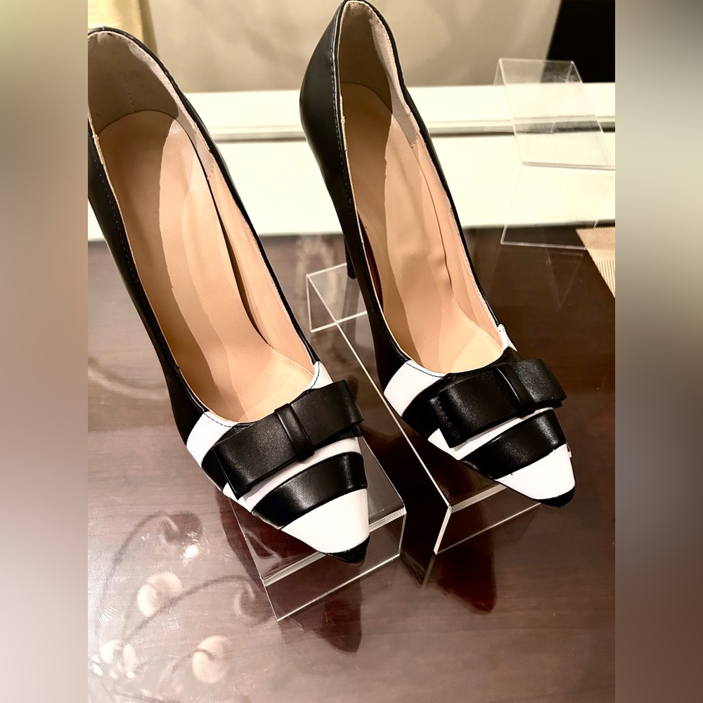 New! TB Dress BowTie Stilettos